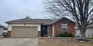 3 bedroom 2 bathroom 2 car garage on quiet block. Gallery 1