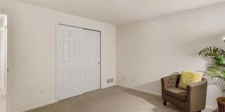 Beautiful Townhome in Ken Caryl – Available Now! Gallery 17