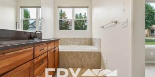 Private Cul-de-Sac Living with 3-Car Garage in Northwest Arvada Private Cul-de-Sac Living with 3-Car Garage in Northwest Arvada Gallery 17