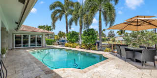 2471 NE 46th Street Gallery 17