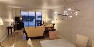 18151 NE 31st Ct Gallery 24