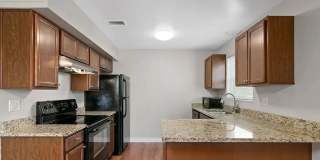 Spacious Centennial Condo Gallery 10