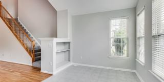 43537 CLIVEDON Court Gallery 17