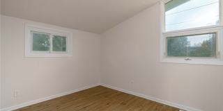 9081 Royalton Road Gallery 17