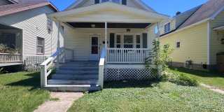 Large Four Bedroom Home! Large Four Bedroom Home! Gallery 1