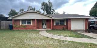 1636 North Ann Arbor Avenue Gallery 1