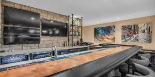 502 Brighton Avenue Gallery 54