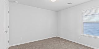 2649 McCrae Gallery 16