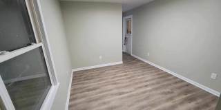Room in 3 Bedroom Home at Remount Rd Gallery 26