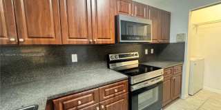 5004 S Harbor Isles Dr Gallery 1
