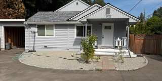 Beautifully Renovated Home in Burien. Gallery 1