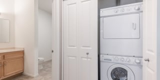 Riverview at Upper Landing Gallery 12