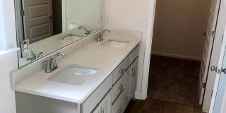 Single-Family House for Rent Gallery 10