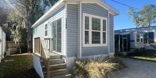 2166 East Camp N Comfort Lane Gallery 1