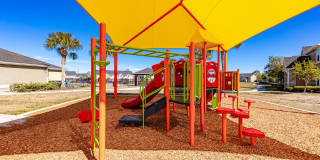 Seven Palms Apartments - Affordable Housing Gallery 4