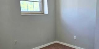 Two level - Two BR/1BA Condo Gallery 11