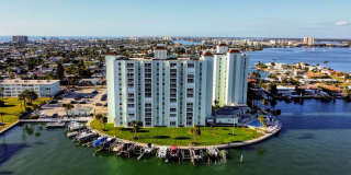 Available on May 27 - Stunning Furnished Waterfront Condo – 2 Beds / 2 Baths with Gulf-to-Bay Views! Gallery 3