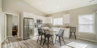 179 Lakeshore Ct Gallery 1