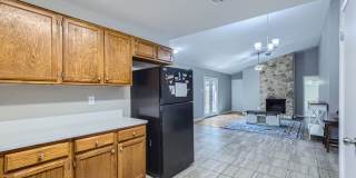 Charming 3/2/2 with Private Fenced Backyard! Gallery 12