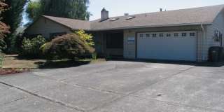 Nice Home in Hillsboro Gallery 1