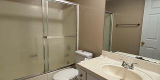 East Lancaster Condo Gallery 14