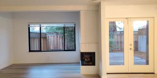 Spacious 2-Story Townhome, Completely Remodeled, A/C, Fresh Paint, Large Backyard! Gallery 5