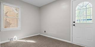 10042 Grayton Street Gallery 15