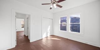 1814 Pasadena Street Gallery 6