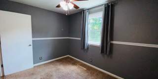 LARGE FENCED IN YARD!!! Gallery 24