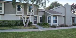 Spacious 2-Story Townhome, A/C, Pool, Renovated Inside, Wood Flooring, Beautiful Complex, Private Patio! Gallery 1