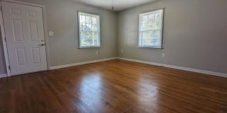 400 Riverside Drive, Unit 1 Gallery 3