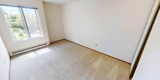 2 BLOCKS TO GREEN LAKE PARK! 2 BLOCKS TO GREEN LAKE PARK! Gallery 33