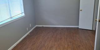 2x1 Less Than $933 Big Yard, Pets OK 2x1 Less Than $933 Big Yard, Pets OK Gallery 16