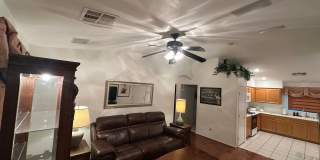 BEAUTIFUL 2 Bedroom 2 Bath Home Gallery 10