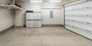 Furnished Spacious Home, Fully Equipped Kitchen, Garage Included Gallery 8