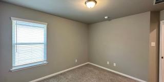 Viewable August 1st!  Small Pets Accepted! Gallery 25