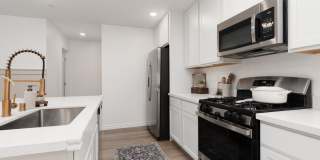 Newer townhome in the NW Gallery 18