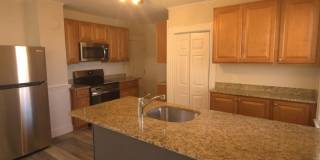 27 Maple Street Gallery 7