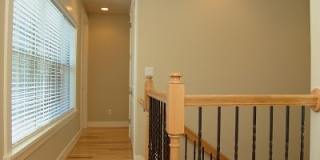 UT PRE-LEASE: Beautiful, Recently Constructed 6 bed/ 4 ba home in North Loop Area, Mins to UT Gallery 9