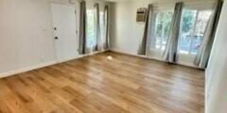 5728 Hazeltine Avenue Gallery 6