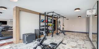 Flatiron Flats Apartments Gallery 22