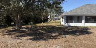 137 SW Meade Circle Gallery 32