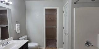 Fully Furnished 4BR Home with Fenced Yard & 2-Car Garage in Stoneburrow Gallery 16