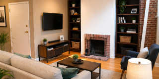 Back Bay! Cute 2bd with lots of characters! Laundry in uni! Gallery 10