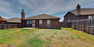 3 Bedroom 2 bathroom with Study in Yukon Schools Gallery 18