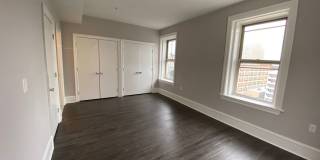 306 W Franklin Gallery 44