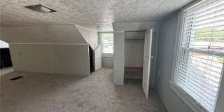1107 Bristow Street Gallery 32