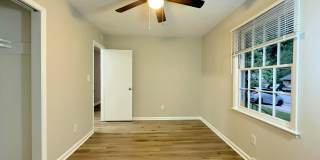 Beautiful 2 Bedroom Condo/Duplex in Charlotte Gallery 16