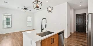 The Hadley Luxury Apartments Gallery 26