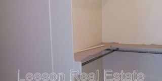 5721 S. Lakeshore Gallery 20